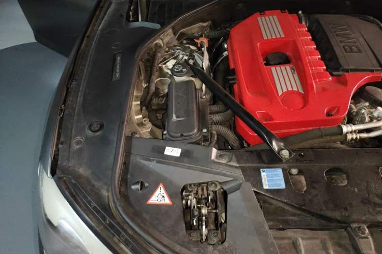 Used BMW 7 Series 2009 740Li Luxury Model Engine Bay Right