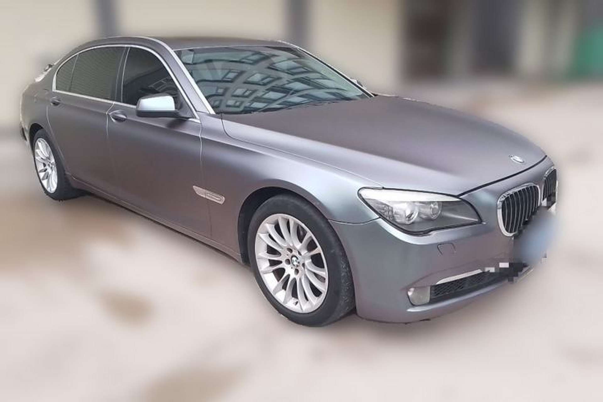Used BMW 7 Series 2009 740Li Luxury Edition Front Right 45 Deg