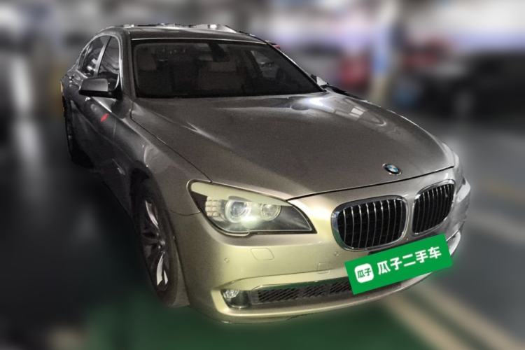 Used BMW 7 Series 2009 740Li Luxury Model Front Right 45 Deg