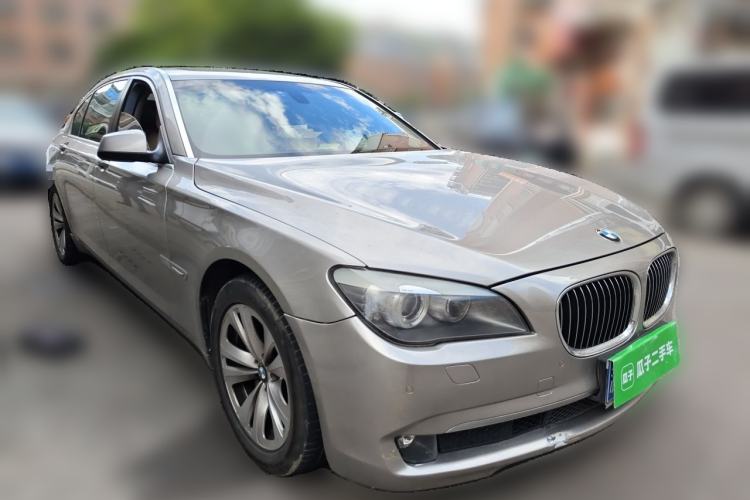 Used BMW 7 Series 2009 730Li Luxury Model Front Right 45 Deg