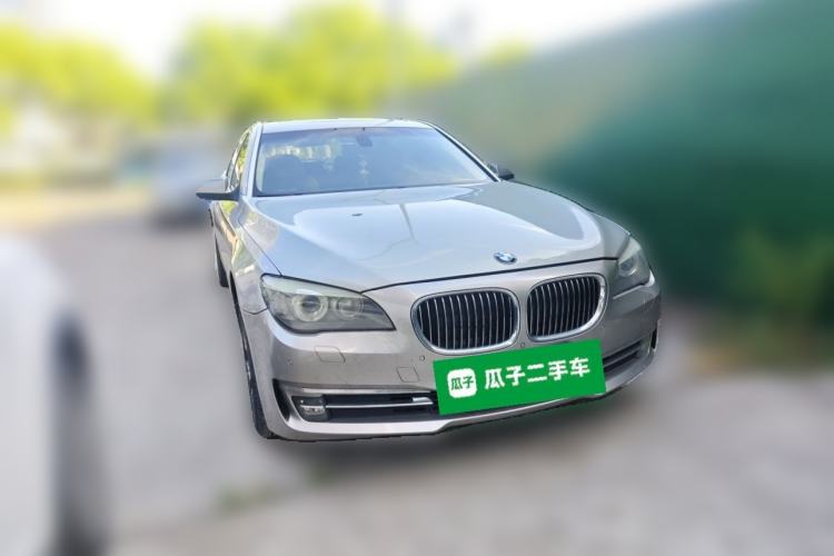 Used BMW 7 Series 2009 730Li Luxury Model Front Right 45 Deg