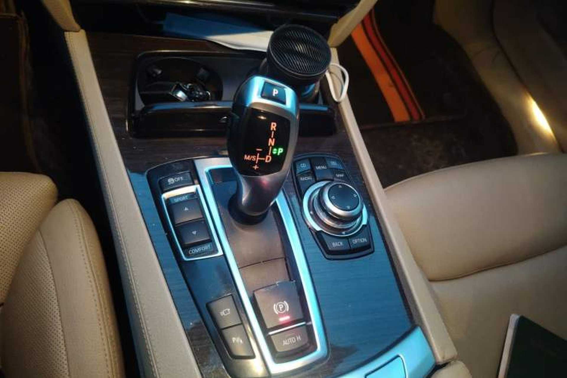 Used BMW 7 Series 2009 740Li Luxury Model Gear Lever