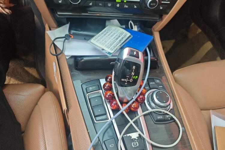 Used BMW 7 Series 2009 740Li Luxury Model Gear Lever
