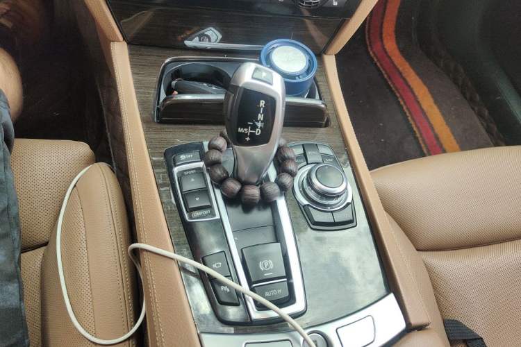 Used BMW 7 Series 2009 740Li Leading Model Gear Lever