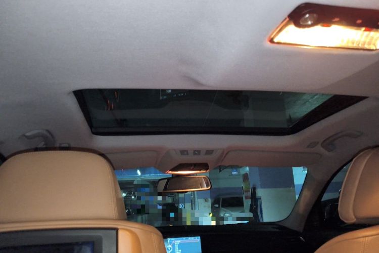 Used BMW 7 Series 2009 740Li Luxury Model Headliner