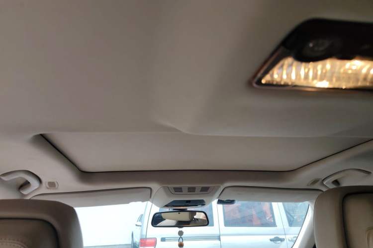 Used BMW 7 Series 2009 740Li Leading Model Headliner