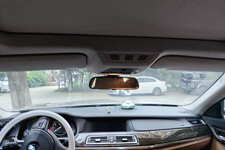 Used BMW 7 Series 2009 740Li Luxury Model Headliner