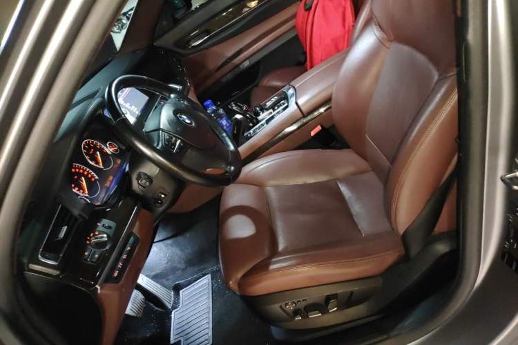 Used BMW 7 Series 2009 740Li Luxury Model Left Front Seat