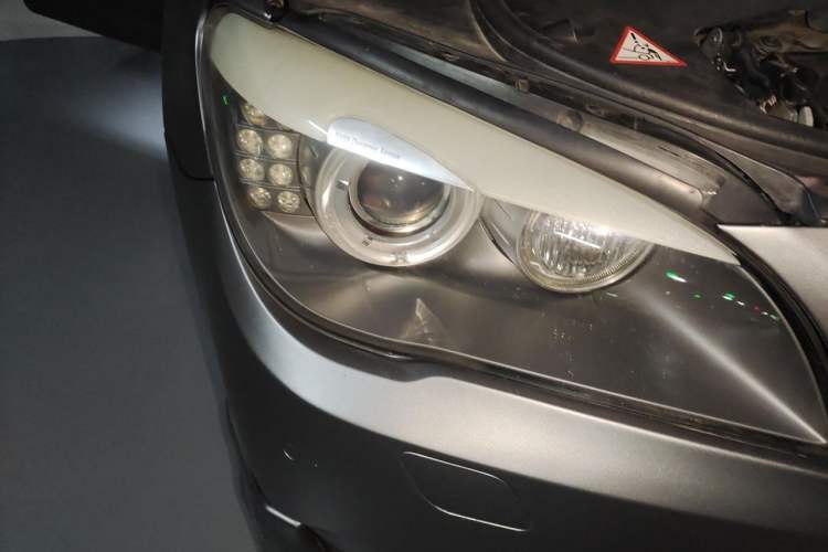 Used BMW 7 Series 2009 740Li Luxury Model Right Front Headlight