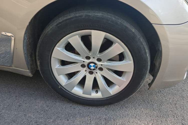 Used BMW 7 Series 2009 740Li Leading Model Right Front Wheel Hub