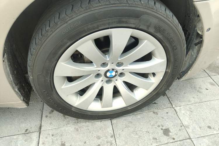 Used BMW 7 Series 2009 740Li Leading Model Right Front Wheel Hub