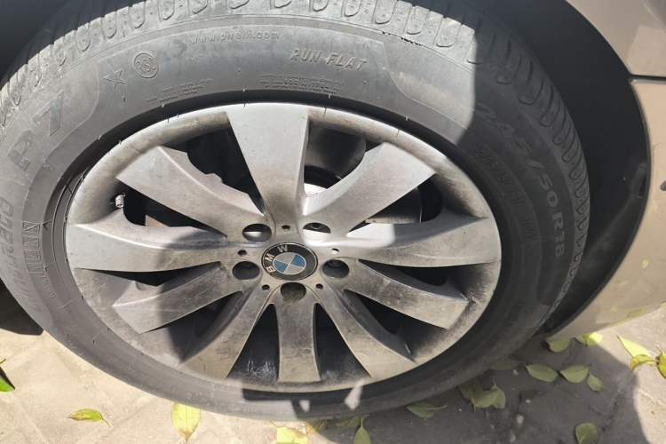 Used BMW 7 Series 2009 740Li Luxury Model Right Front Wheel Hub