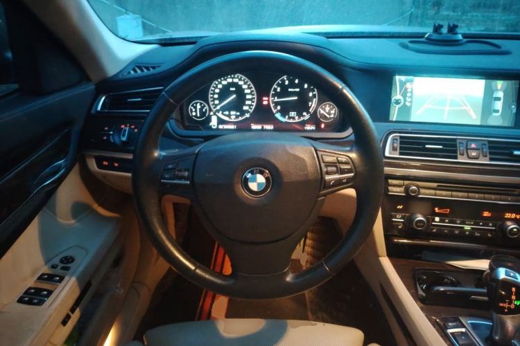 Used BMW 7 Series 2009 740Li Luxury Model Steering Wheel