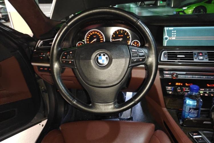 Used BMW 7 Series 2009 740Li Luxury Model Steering Wheel