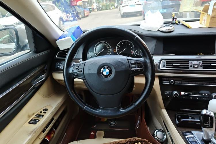 Used BMW 7 Series 2009 730Li Luxury Model Steering Wheel