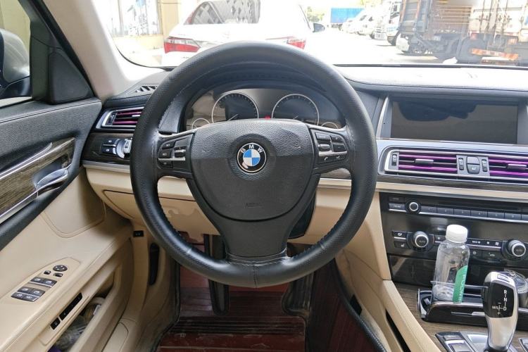 Used BMW 7 Series 2009 740Li Leading Model Steering Wheel
