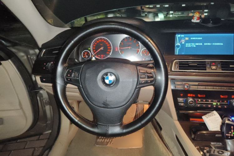 Used BMW 7 Series 2009 740Li Leading Model Steering Wheel
