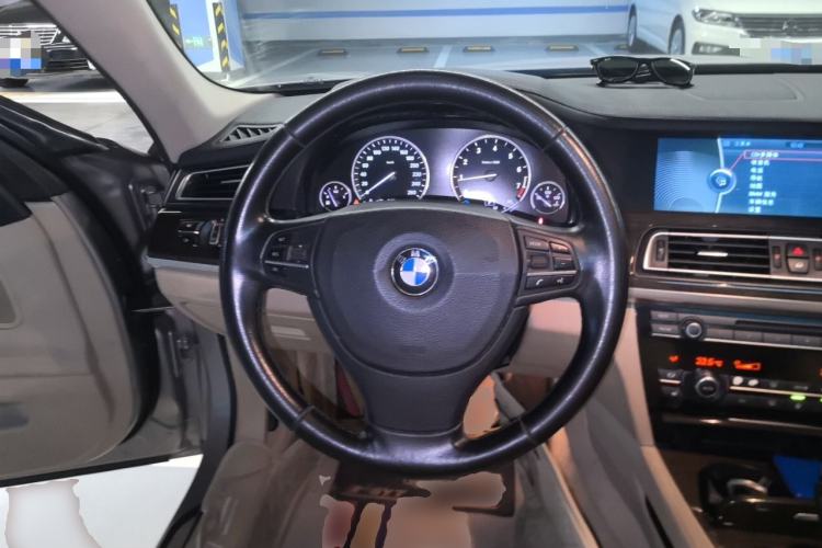 Used BMW 7 Series 2009 740Li Leading Model Steering Wheel