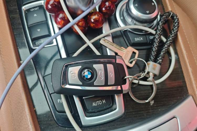 Used BMW 7 Series 2009 740Li Luxury Model Vehicle Key