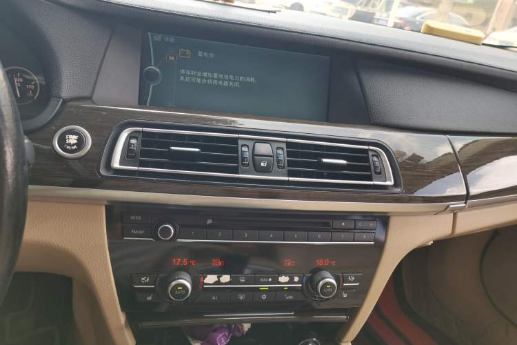 Used BMW 7 Series 2009 730Li Leading Model Audio And AC Panel