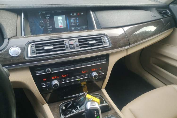 Used BMW 7 Series 2009 730Li Leading Model Audio And AC Panel