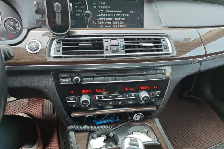 Used BMW 7 Series 2009 730Li Leading Model Audio And AC Panel