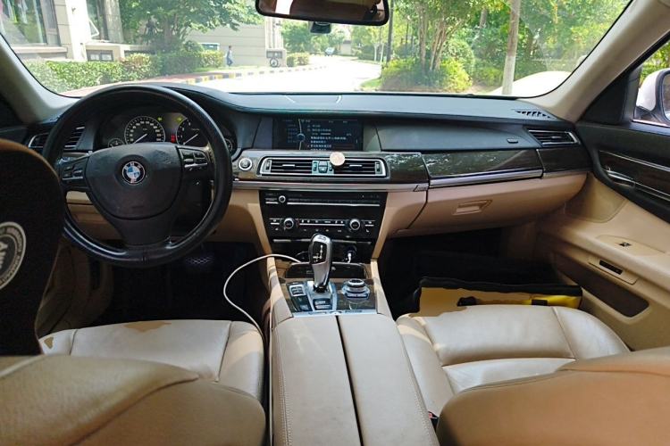 Used BMW 7 Series 2009 730Li Leading Model Center Console