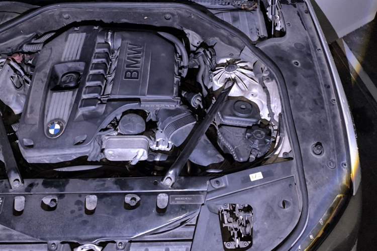 Used BMW 7 Series 2009 740Li Leading Model Engine Bay Left