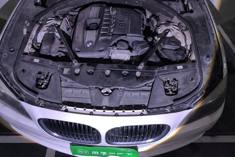 Used BMW 7 Series 2009 740Li Leading Model Engine Bay