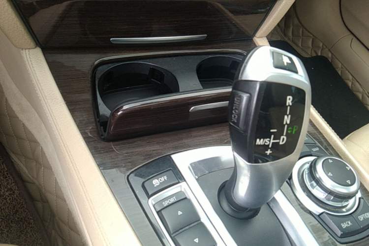 Used BMW 7 Series 2009 730Li Leading Model Gear Lever