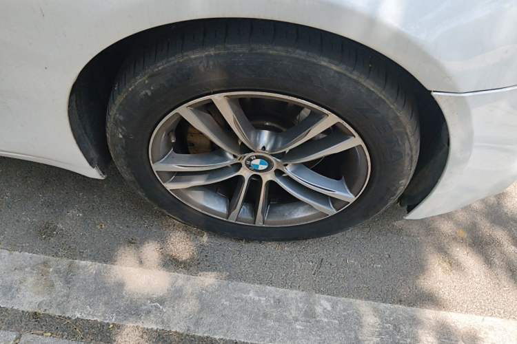 Used BMW 7 Series 2009 730Li Leading Model Right Front Wheel Hub
