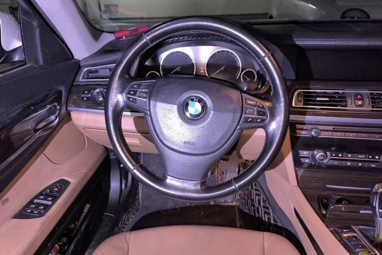 Used BMW 7 Series 2009 740Li Leading Model Steering Wheel