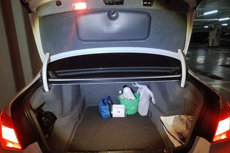 Used BMW 7 Series 2009 740Li Leading Model Trunk