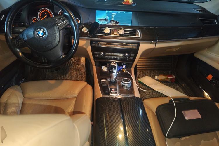Used BMW 7 Series 2009 730Li Luxury Model Center Console