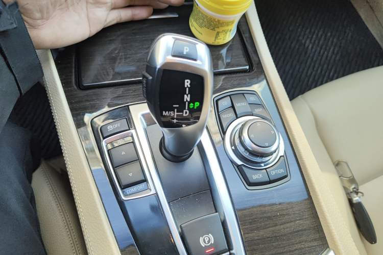 Used BMW 7 Series 2009 740Li Leading Model Gear Lever
