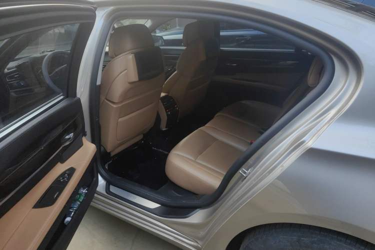 Used BMW 7 Series 2009 740Li Luxury Model Left Rear Seat