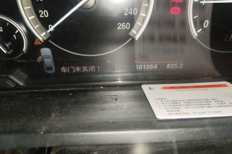 Used BMW 7 Series 2009 730Li Luxury Model Odometer Close Up