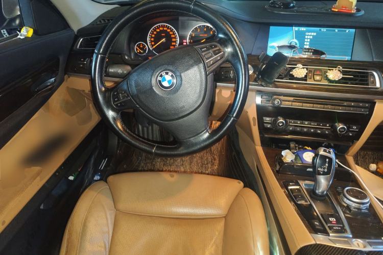 Used BMW 7 Series 2009 730Li Luxury Model Steering Wheel