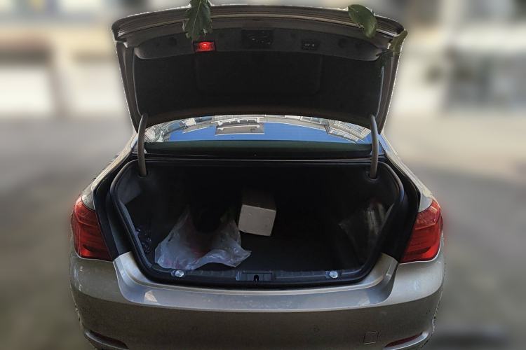Used BMW 7 Series 2009 740Li Leading Model Trunk