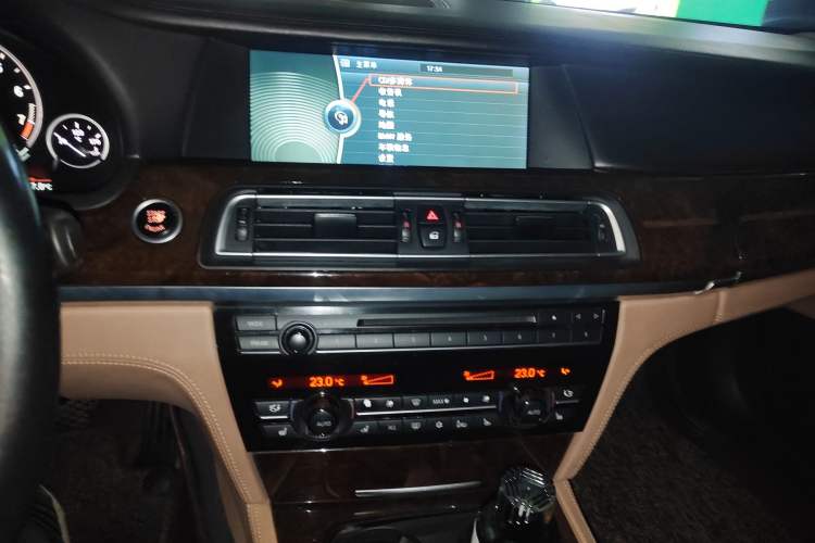Used BMW 7 Series 2010 760Li Audio And AC Panel