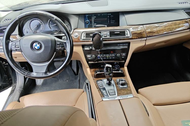Used BMW 7 Series 2010 760Li Center Console