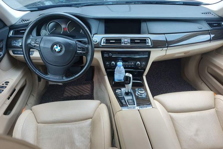 Used BMW 7 Series 2010 750Li Center Console