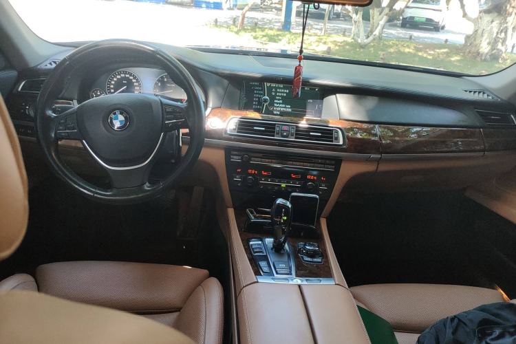 Used BMW 7 Series 2010 760Li Center Console