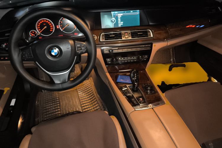Used BMW 7 Series 2010 760Li Center Console