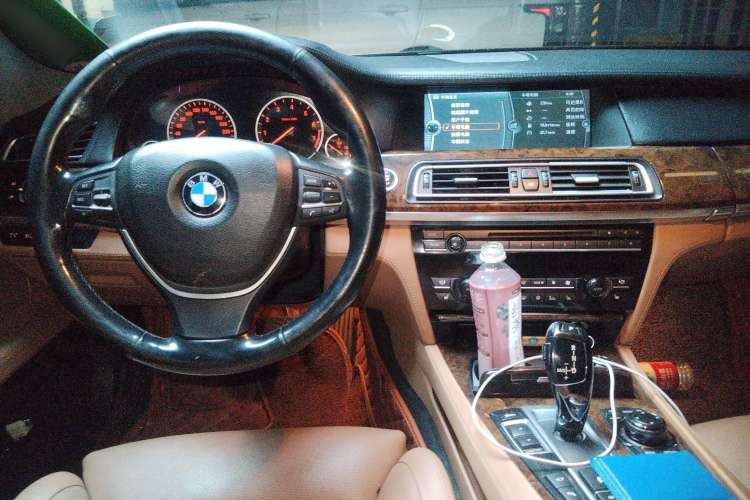 Used BMW 7 Series 2010 760Li Center Console