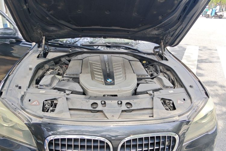 Used BMW 7 Series 2010 760Li Engine Bay