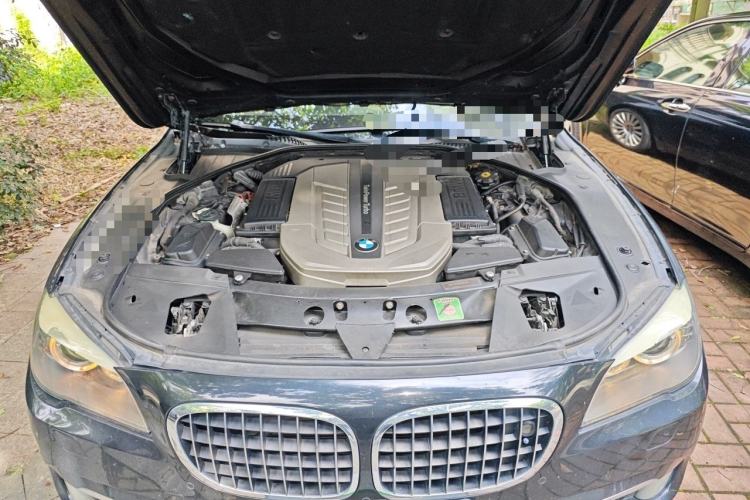 Used BMW 7 Series 2010 760Li Engine Bay