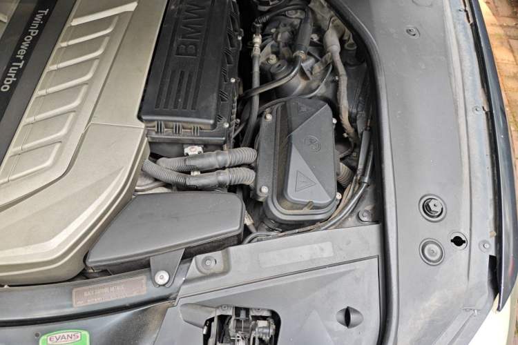Used BMW 7 Series 2010 760Li Engine Bay Left