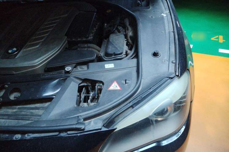 Used BMW 7 Series 2010 760Li Engine Bay Left