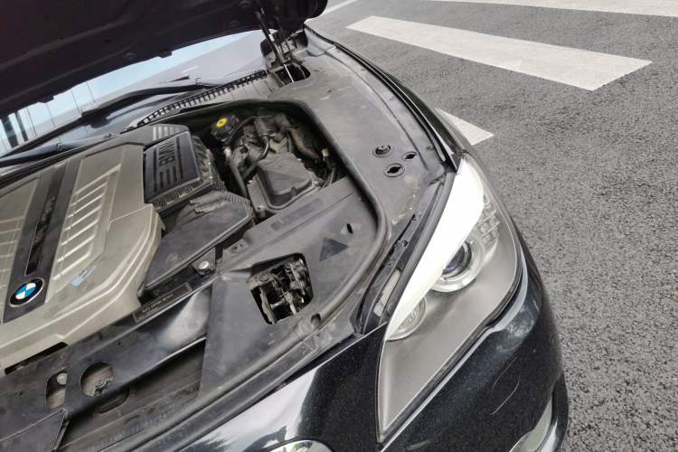 Used BMW 7 Series 2010 760Li Engine Bay Left